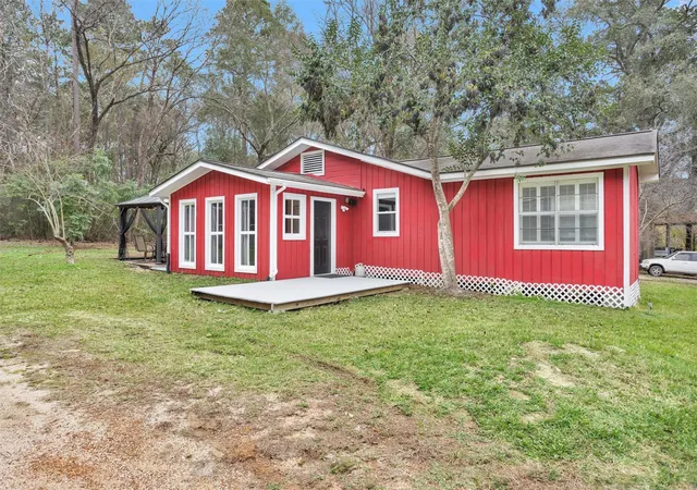 Photo 2 of Single family home for sale at 1607 E Pine Lake Cir, Montgomery, TX 77316 | MLS# 74234797 | Listing updated on 2026-09-03