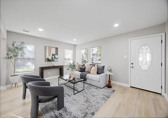 Photo 3 of Single family home for sale at 5737 Dorbrandt St, Houston, TX 77023 | MLS# 97980999 | Listing updated on 2026-07-12