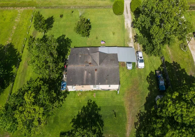 Photo 4 of Sale Pending at 17520 Janacek Rd, Crosby, TX 77532 | MLS# 14296755 | Listing updated on 2026-09-08