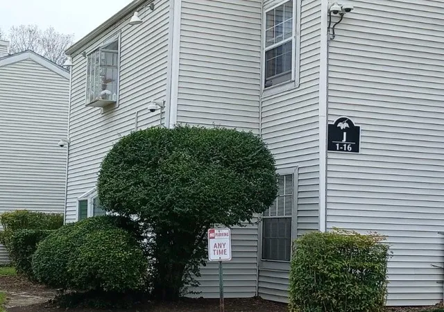 Photo 4 of Condo for sale at 9809 Richmond Ave #J1, Houston, TX 77042 | MLS# 36077788 | Listing updated on 2026-09-28
