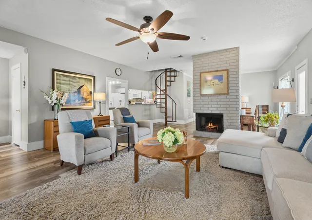 Photo 3 of Single family home for sale at 2717 Hot Springs Dr, Pearland, TX 77584 | MLS# 82242320 | Listing updated on 2026-09-05
