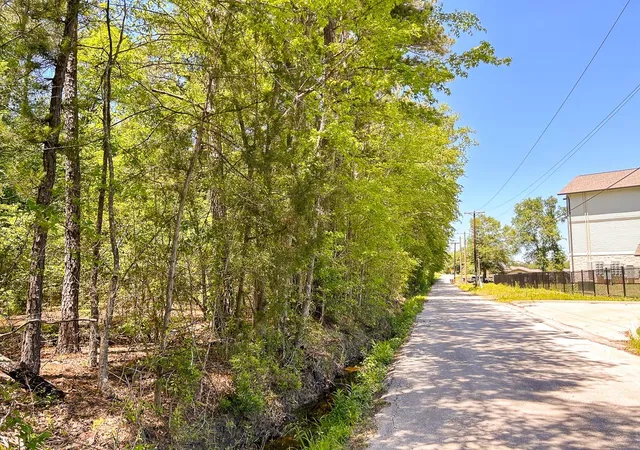 4th image of 01 Lane Dr, Lufkin, TX 75904 | MLS# 83464715