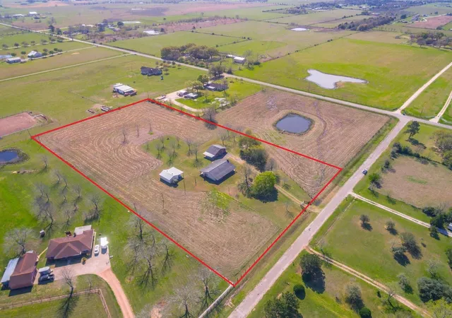 1st image of 18014 Domino Rd, Waller, TX 77484 | MLS# 97568393