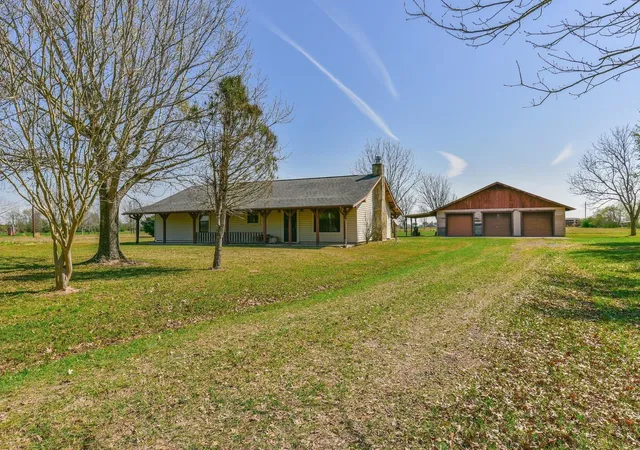 2nd image of 18014 Domino Rd, Waller, TX 77484 | MLS# 97568393