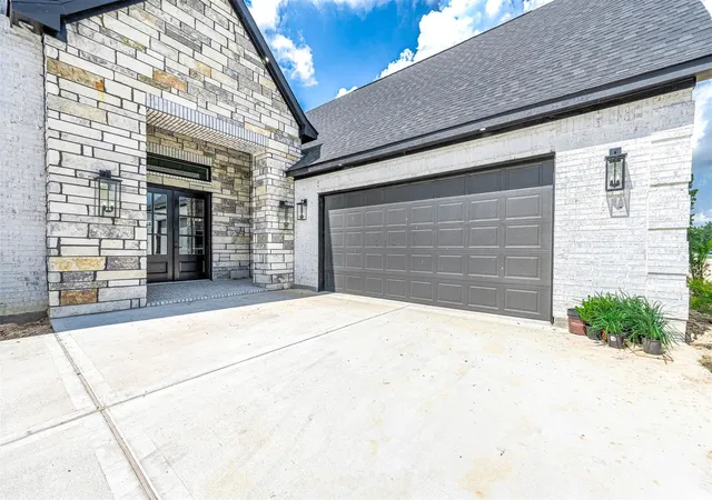 Photo 4 of Sale Pending at 25 Private Rd 6612, Dayton, TX 77535 | MLS# 32880335 | Listing updated on 2026-09-02