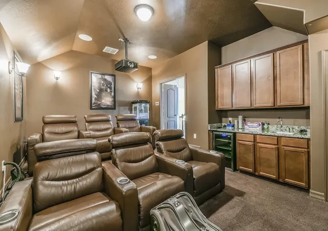 Photo 2 of Single family home for sale at 2210 Pearl Bay Ct, Pearland, TX 77584 | MLS# 822587 | Listing updated on 2026-07-26