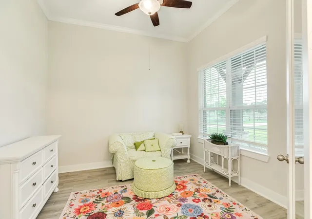 Photo 4 of Single family home for sale at 902 Redbird Ct, Angleton, TX 77515 | MLS# 75625325 | Listing updated on 2026-09-21