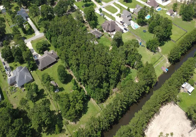 3rd image of 19629 Desna Dr, Porter, TX 77365 | MLS# 60183558