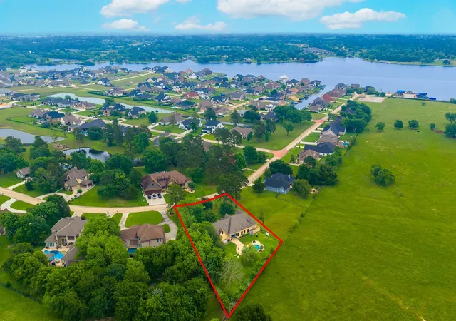 5th image of 10863 Bourbon St, Willis, TX 77318 | MLS# 45074120