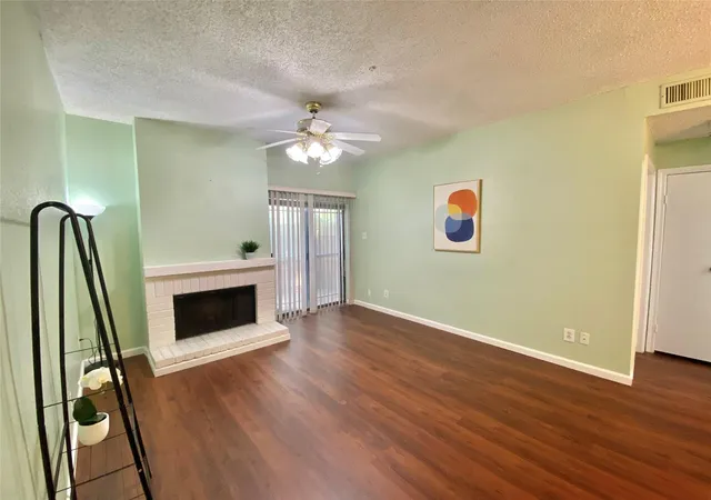 Condo for sale at 7900 N Stadium Dr #21, Houston, TX 77030 | MLS# 21053205