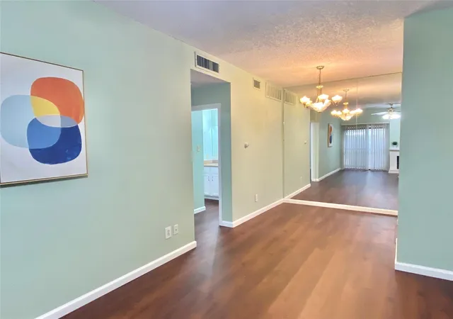 Photo 2 of Condo for sale at 7900 N Stadium Dr #21, Houston, TX 77030 | MLS# 21053205 | Listing updated on 2026-08-28