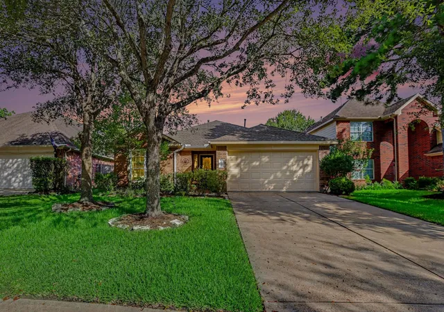 Photo 1 of Single family home for sale at 26922 Kingston Glen Ln, Katy, TX 77494 | MLS# 29727565 | Listing updated on 2026-09-11