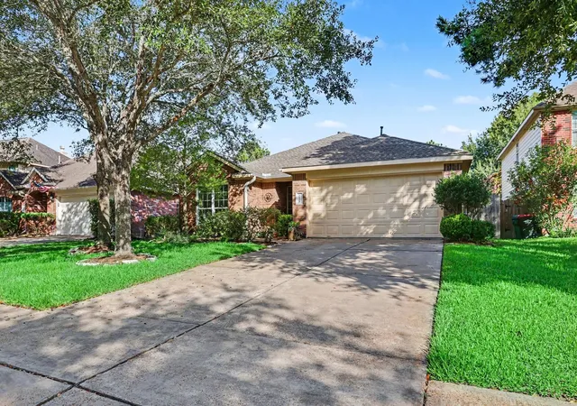 Photo 2 of Single family home for sale at 26922 Kingston Glen Ln, Katy, TX 77494 | MLS# 29727565 | Listing updated on 2026-09-11