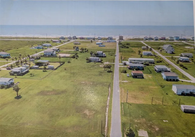 Photo 3 of Single family home for sale at 4110 2nd Street, Galveston, TX 77554 | MLS# 43104144 | Listing updated on 2026-03-05