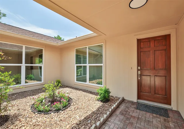 Photo 3 of Single family home for sale at 12326 Campos Dr, Houston, TX 77065 | MLS# 84180832 | Listing updated on 2026-09-18