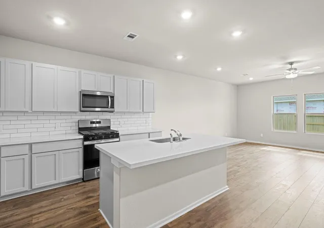 Photo 3 of Sale Pending at 3502 Atlas Point Ln, Angleton, TX 77515 | MLS# 49855625 | Listing updated on 2026-08-21