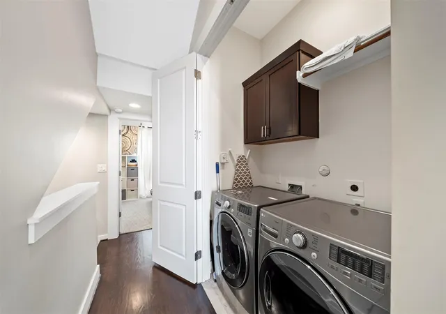 17th image of 2106 Sabine St, Houston, TX 77007 | MLS# 49259419