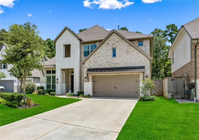 Photo 2 of Sale Pending at 626 Bronze Bristol St, Montgomery, TX 77316 | MLS# 97347792 | Listing updated on 2026-08-24