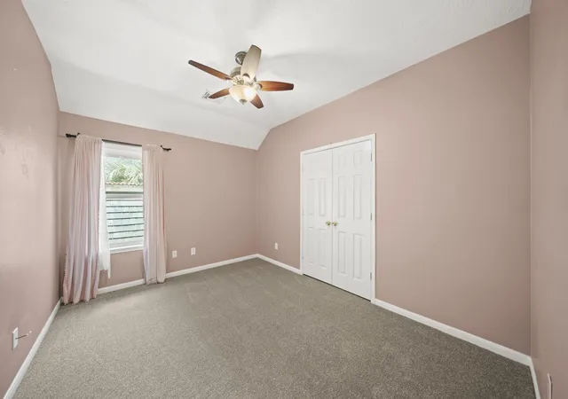 Photo 3 of Sale Pending at 4926 Quiet Canyon Dr, Friendswood, TX 77546 | MLS# 32121654 | Listing updated on 2026-09-05