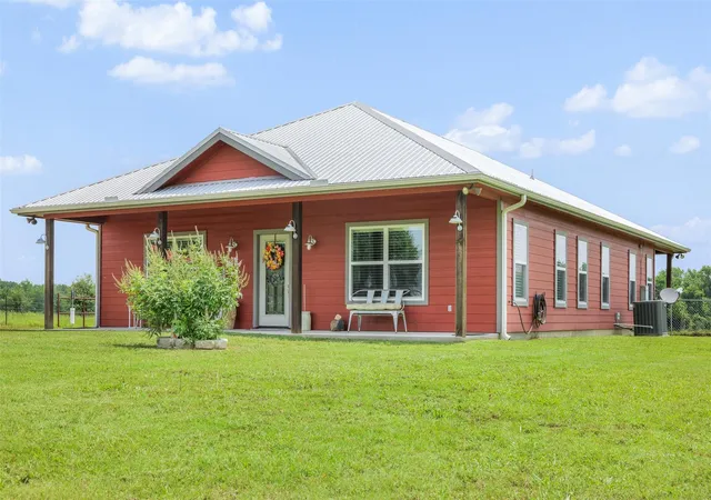 4th image of 1122 County Road 344, Lexington, TX 78947 | MLS# 14103365