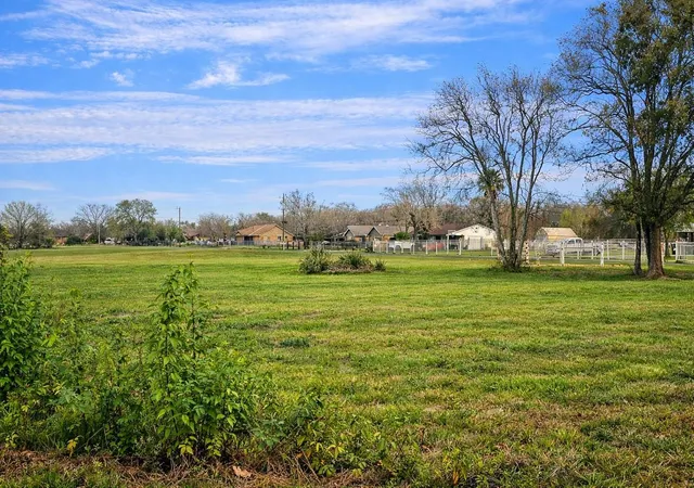 2nd image of 0 Meadowlark Dr, Baytown, TX 77523 | MLS# 45224382