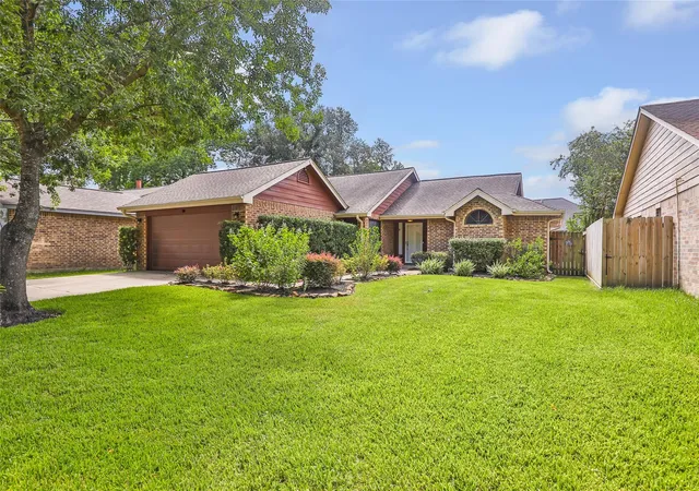 Photo 1 of Single family home for sale at 3734 Village Grv Dr, Humble, TX 77396 | MLS# 46634470 | Listing updated on 2026-09-13