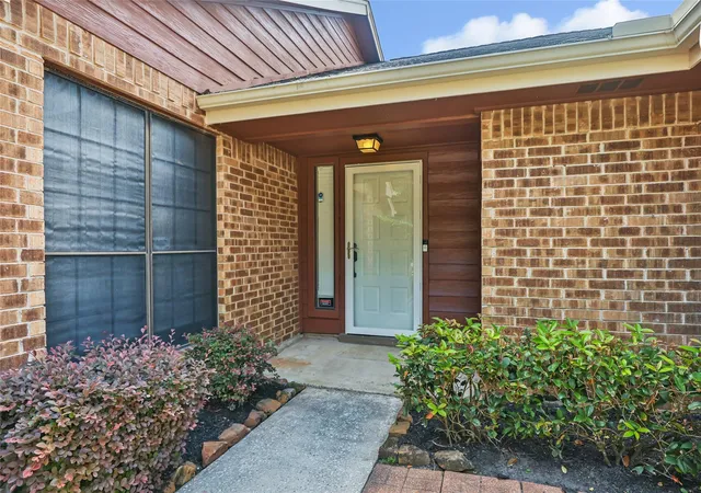 Photo 3 of Single family home for sale at 3734 Village Grv Dr, Humble, TX 77396 | MLS# 46634470 | Listing updated on 2026-09-13