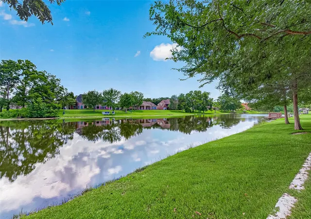 Photo 2 of Single family home for sale at 4519 Oxbow Cir W, Fulshear, TX 77441 | MLS# 78375824 | Listing updated on 2026-08-31