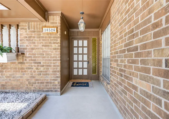 Photo 3 of Single family home for sale at 10526 Sageberry Dr, Houston, TX 77089 | MLS# 73421936 | Listing updated on 2026-09-17
