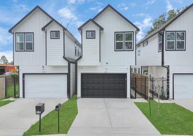 Photo 2 of Single family home for sale at 4124 Dorchester St, Houston, TX 77016 | MLS# 32826009 | Listing updated on 2026-08-02