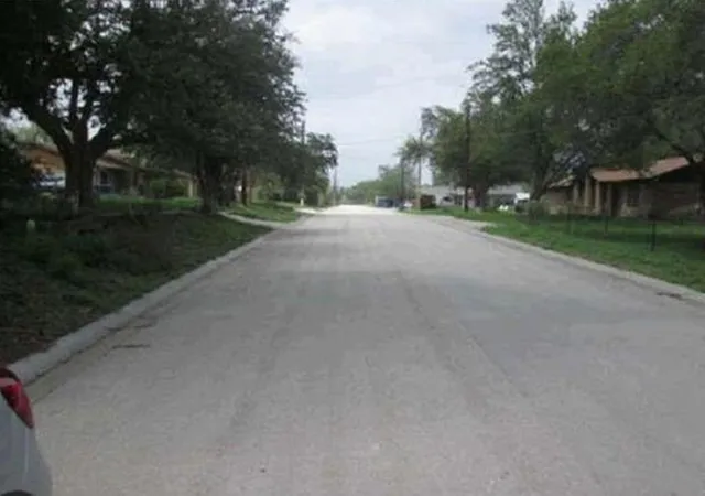 6th image of 1603 Hackberry St, Three Rivers, TX 78071 | MLS# 50302898