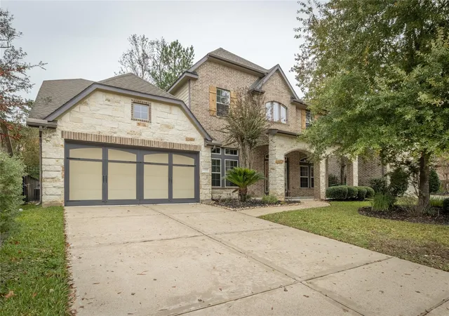 Photo 2 of Single family home for sale at 70 S Almondell Cir, Magnolia, TX 77354 | MLS# 38833807 | Listing updated on 2026-06-18