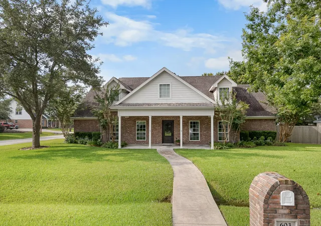 2nd image of 603 Renaldo St, Dickinson, TX 77539 | MLS# 50460609