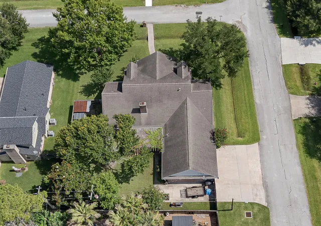 Photo 3 of Single family home for sale at 603 Renaldo St, Dickinson, TX 77539 | MLS# 50460609 | Listing updated on 2026-08-18
