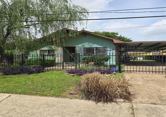 1st image of 7106 Tierwester St, Houston, TX 77021 | MLS# 60256925