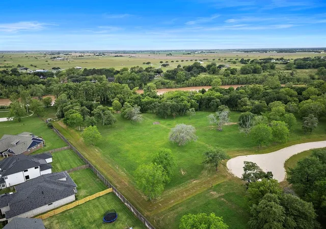 1st image of 32903 Southern Manors Dr, Fulshear, TX 77441 | MLS# 85193877