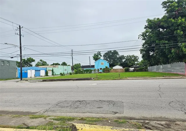5th image of 7048 Navigation Blvd, Houston, TX 77011 | MLS# 96170161