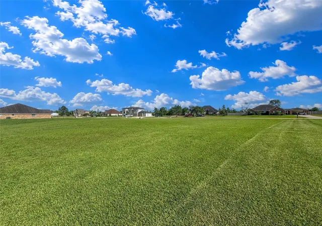 Homes for sale in Rosharon, TX | 3711 S Shore Dr, Rosharon, TX 77583 | MLS# 44527271