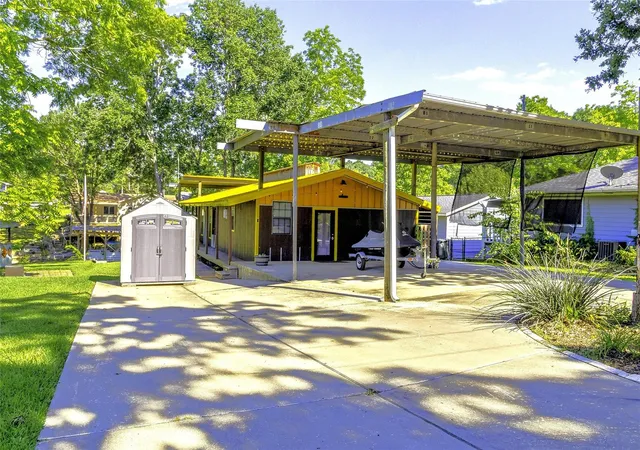 3rd image of 148 Sandpiper Dr, Livingston, TX 77351 | MLS# 63360044