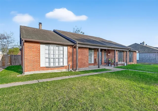 Photo 1 of Townhouse for sale at 9111 Benthos Dr, Houston, TX 77083 | MLS# 22350324 | Listing updated on 2026-09-11