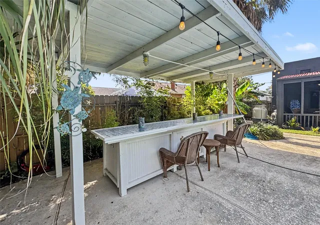 Photo 4 of Single family home for sale at 3814 Ursuline St, Galveston, TX 77550 | MLS# 31513433 | Listing updated on 2026-08-27