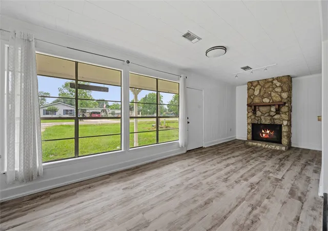4th image of 309 Lucy, Livingston, TX 77351 | MLS# 24827563