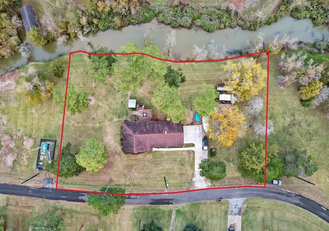 1st image of 203 N Bayou Bend Dr, Baytown, TX 77521 | MLS# 90443477