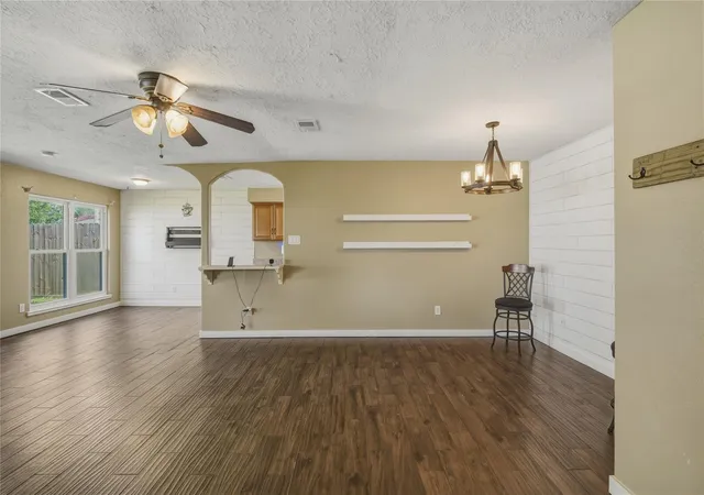 5th image of 17330 Herrnhut Dr, Webster, TX 77598 | MLS# 26481817