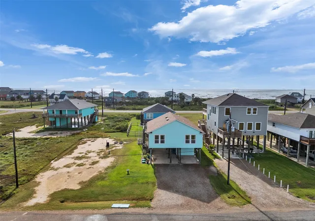 Homes for sale in Freeport, TX | 4710 Palm St, Freeport, TX 77541 | MLS# 97938421