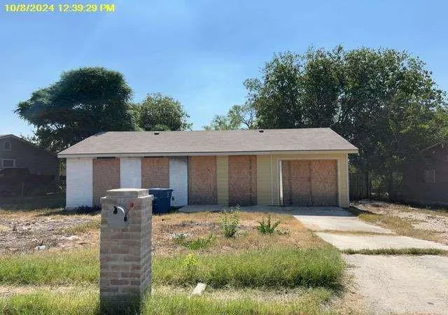 Homes for sale in San Antonio, TX | 5246 Sachem Dr, San Antonio, TX 78242 | MLS# 42475407