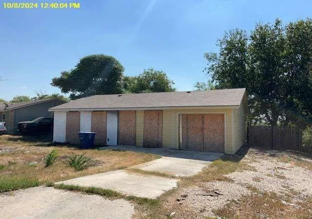 Homes for sale in San Antonio, TX | 5246 Sachem Dr, San Antonio, TX 78242 | MLS# 42475407