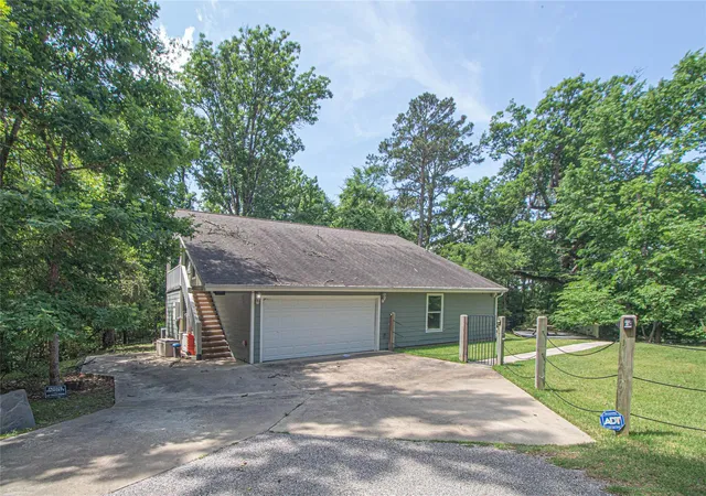 4th image of 139 Grand Pine Loop, Livingston, TX 77351 | MLS# 33739512