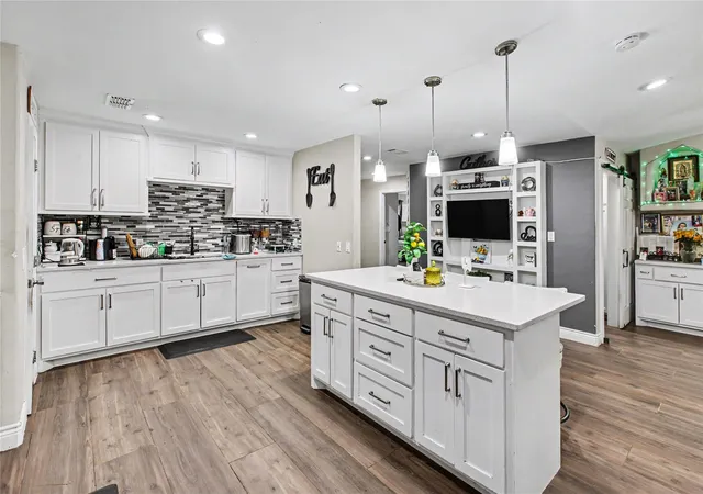 5th image of 17136 Fm 1484 Rd, Conroe, TX 77303 | MLS# 63157433