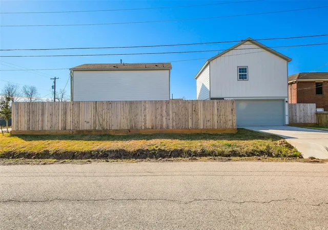 Photo 4 of Single family home for sale at 6502 New York St, Houston, TX 77021 | MLS# 5426881 | Listing updated on 2026-09-16